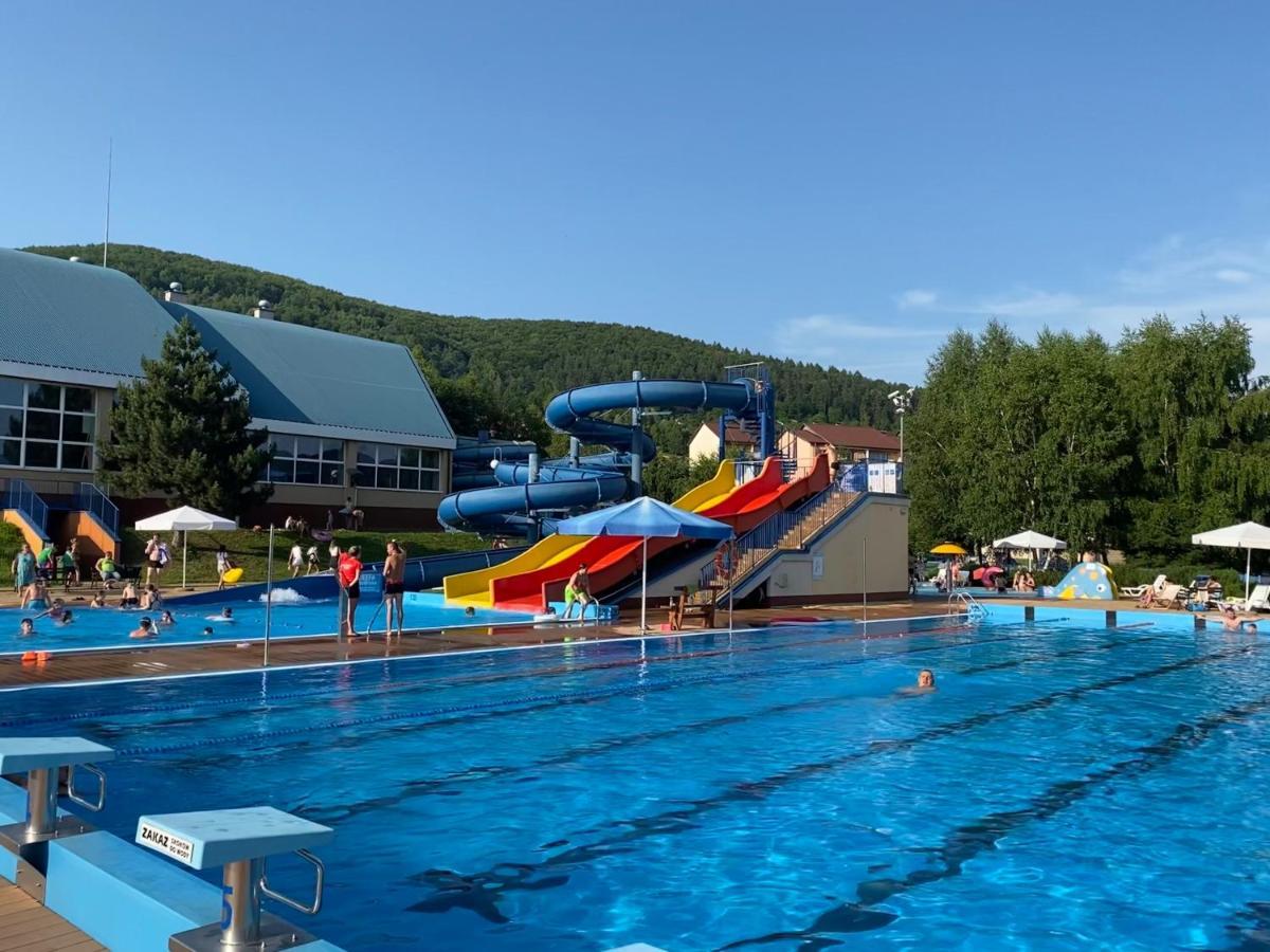 Studio Majowka Ustrzyki Dolne Exteriör bild